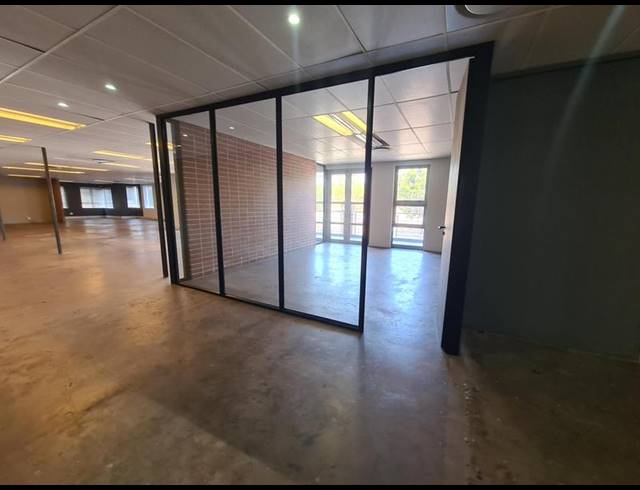 BUSINESS PROPERTY TO RENT IN FAERIE GLEN